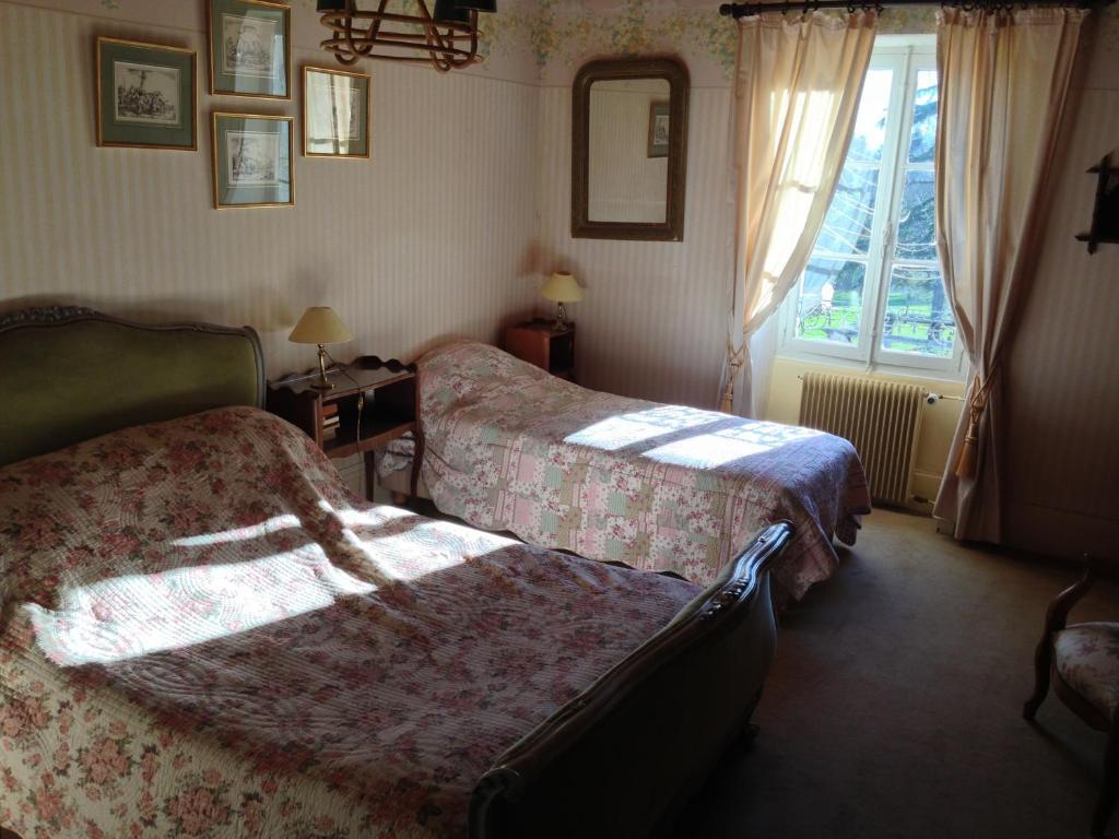 مبيت وإفطار Ardenais Domaine De Vilotte الغرفة الصورة